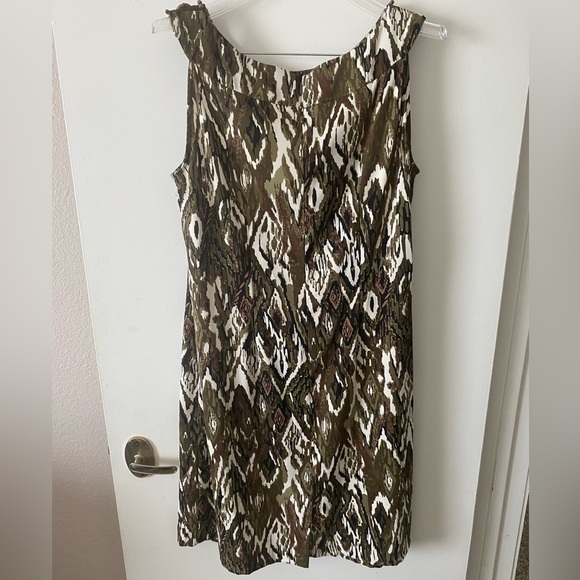 Dress barn Size 16, Dress. White, Army Green, Black and Brown in color, w/beads - Picture 3 of 3